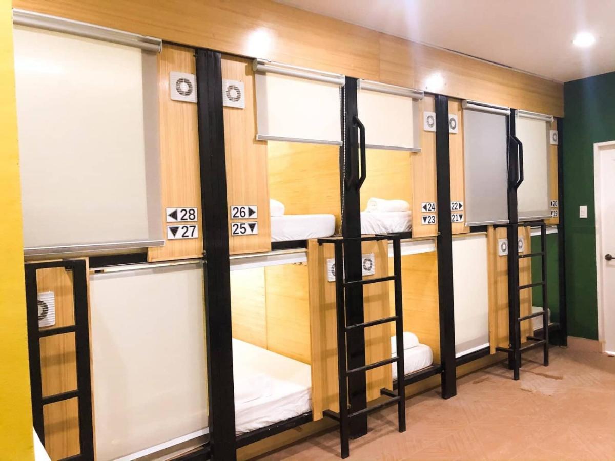 Chiasti Capsule Hostel