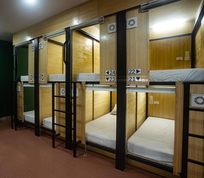 Chiasti Capsule Cebu